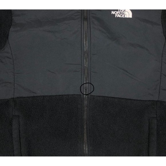 The North Face Girl’s Black Full Zip polartec - Picture 6 of 9